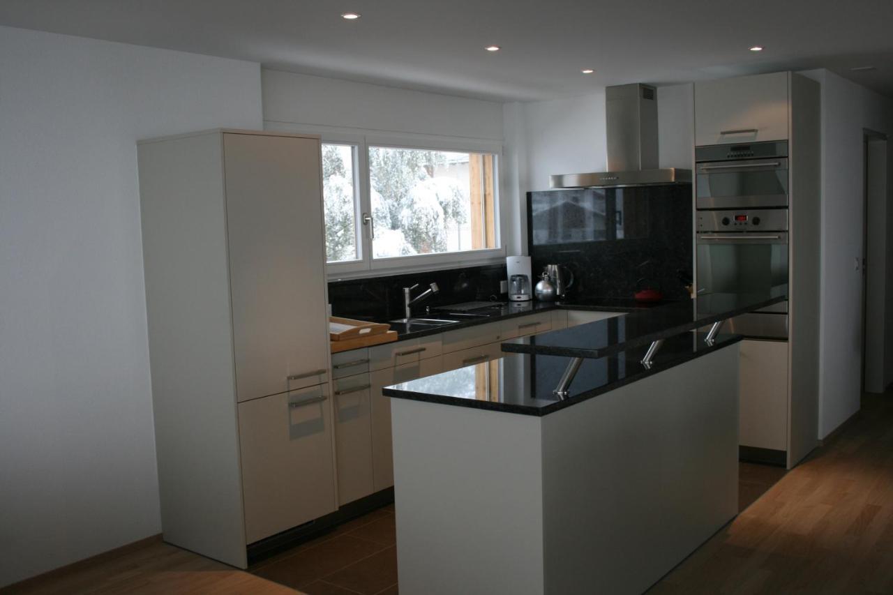 Haus Rufinis Apartment Klosters Exterior photo