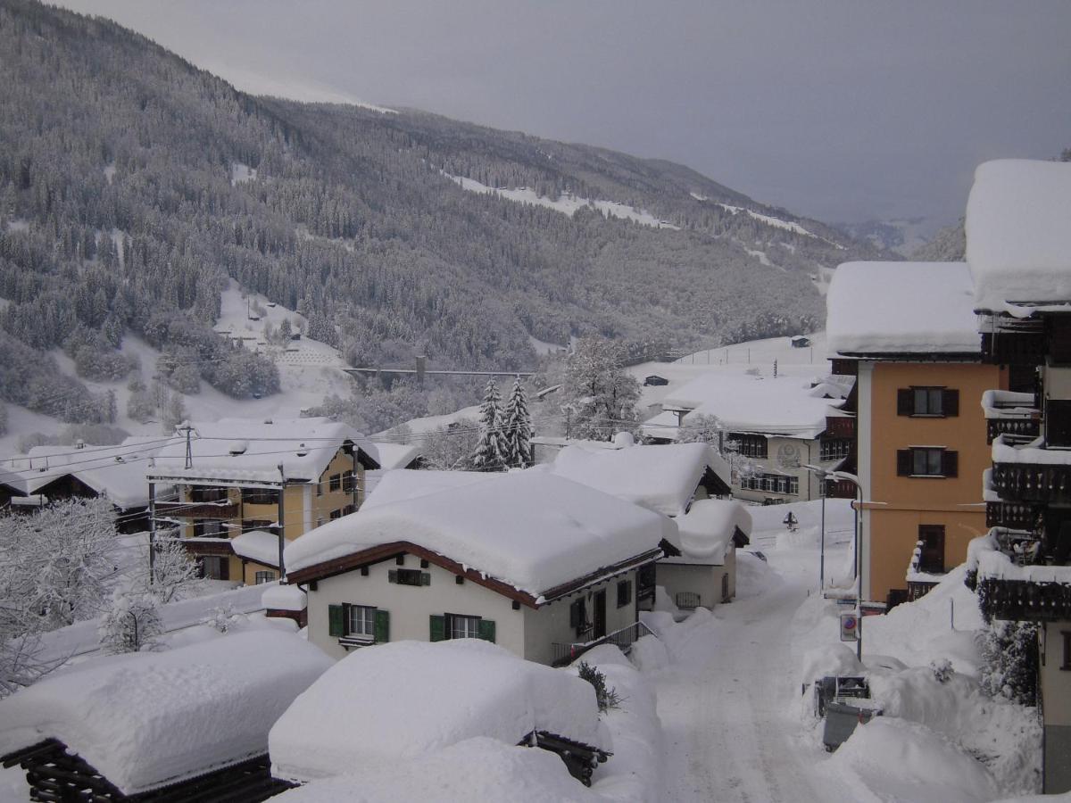 Haus Rufinis Apartment Klosters Exterior photo