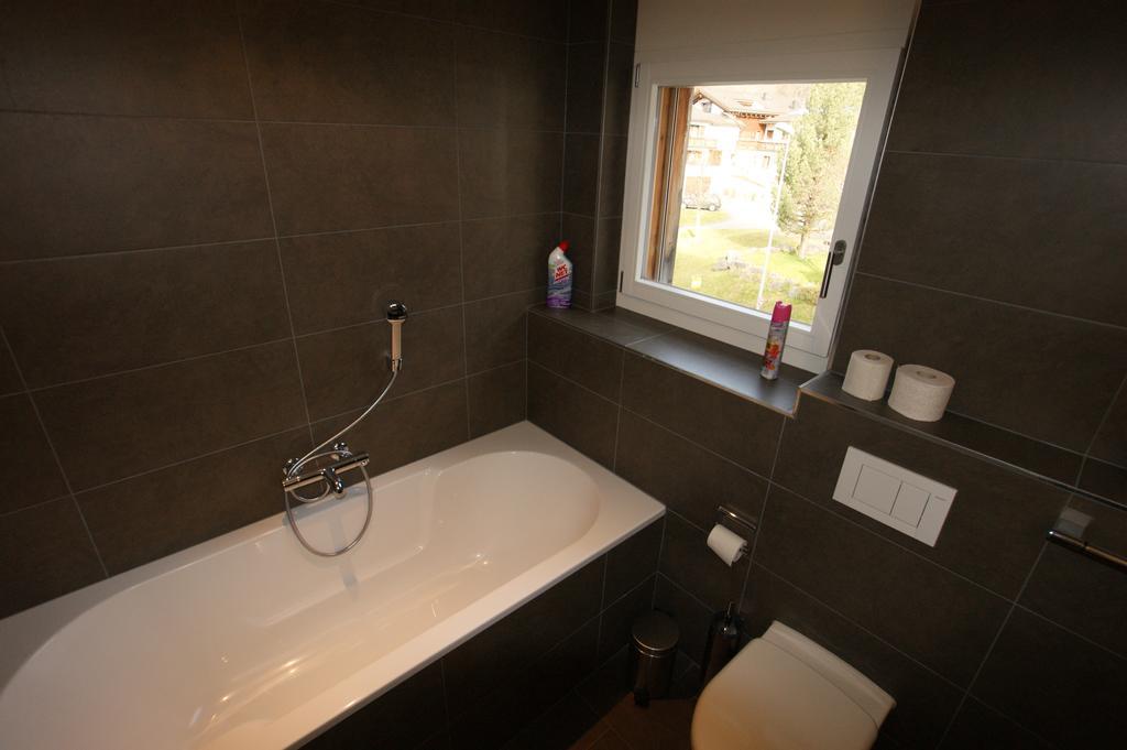 Haus Rufinis Apartment Klosters Room photo
